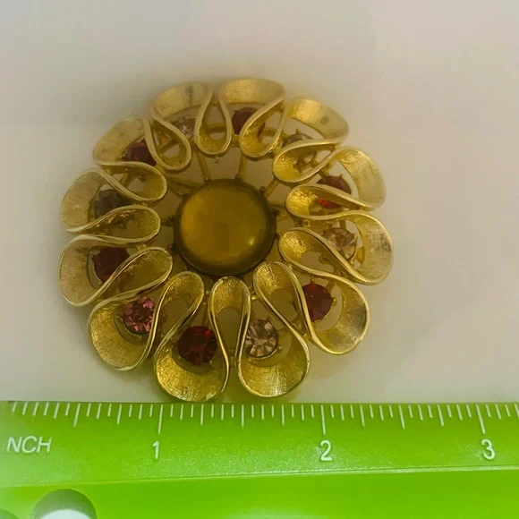 Signed Coro Swirl Ribbon Rhinestone Brooch - Picture 4 of 4